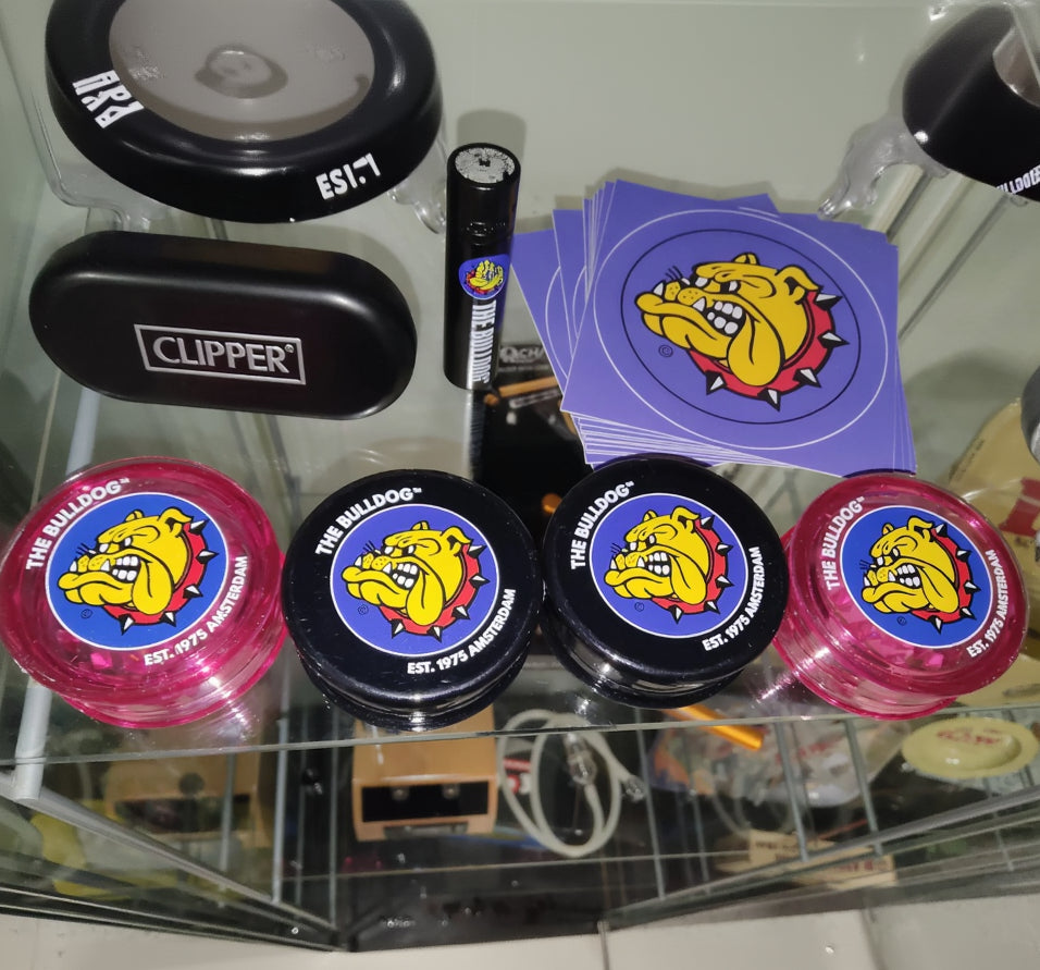 GRINDER BULLDOG PLASTIC 3 PARTS