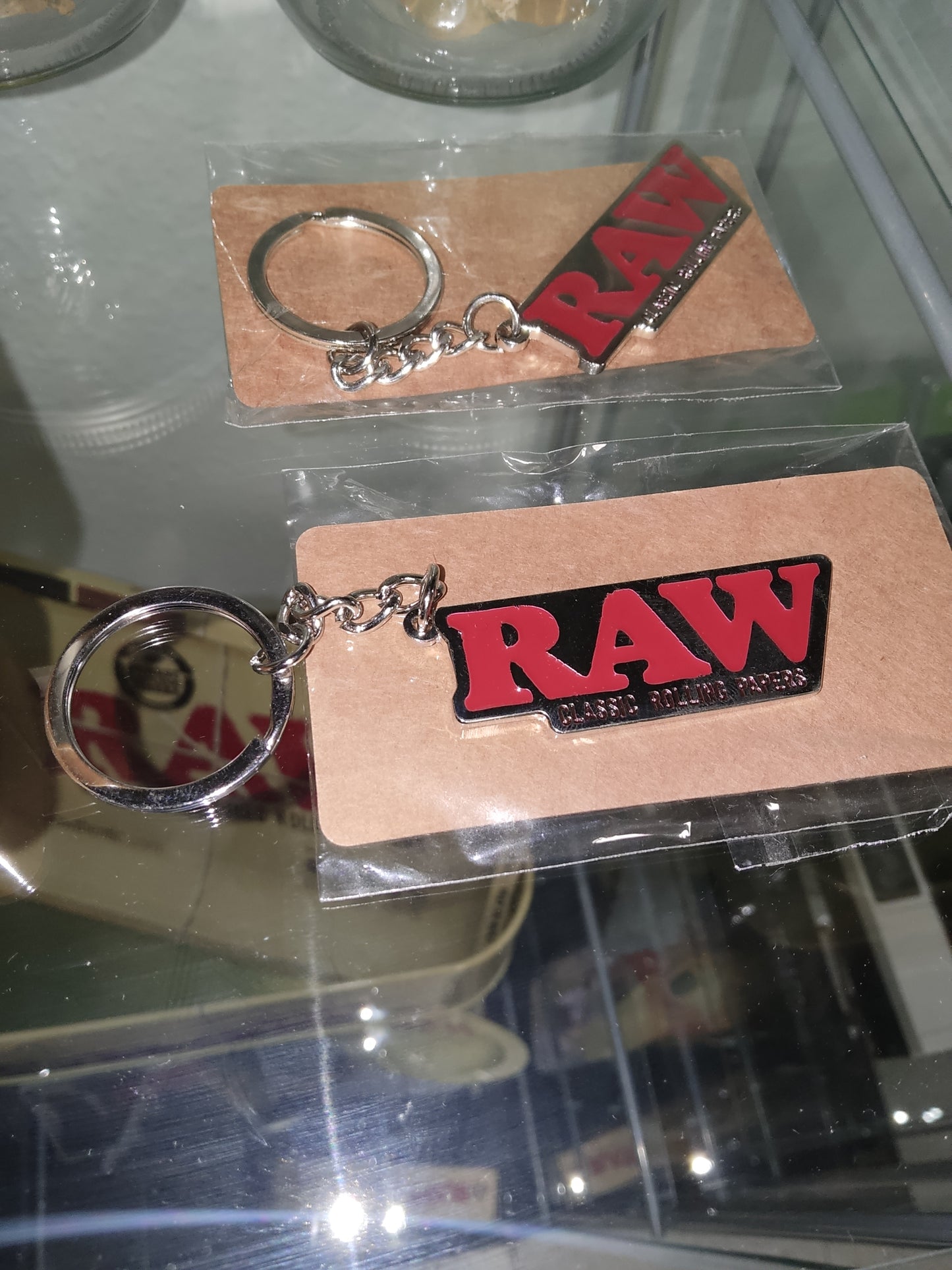 RAW Llavero Metálico Alta Calidad
