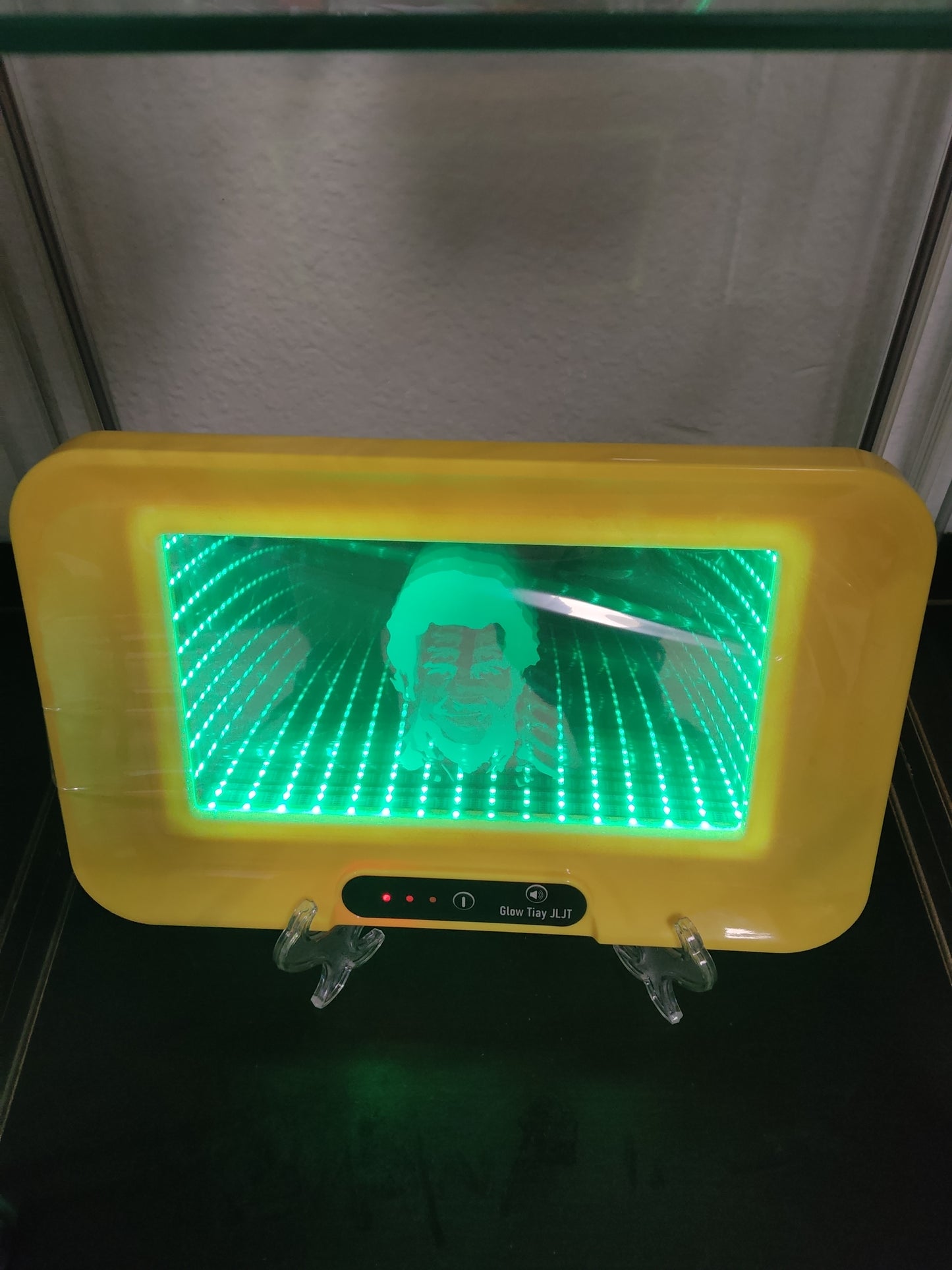 Bandeja Liar Espejo, Luz y Sonido Recargable 30*19 cm